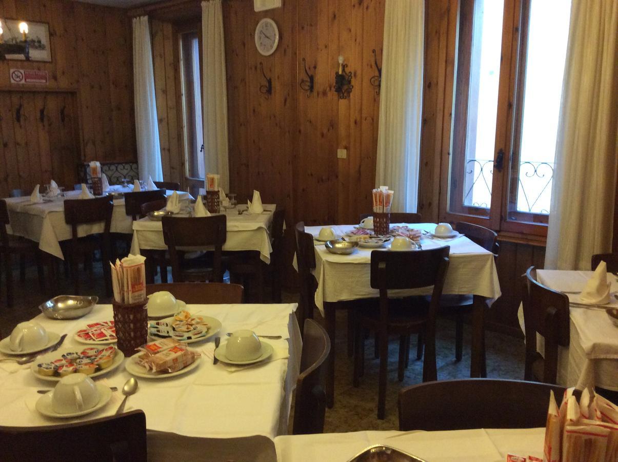 Albergo Cervo ポンテ・ディ・レーニョ エクステリア 写真